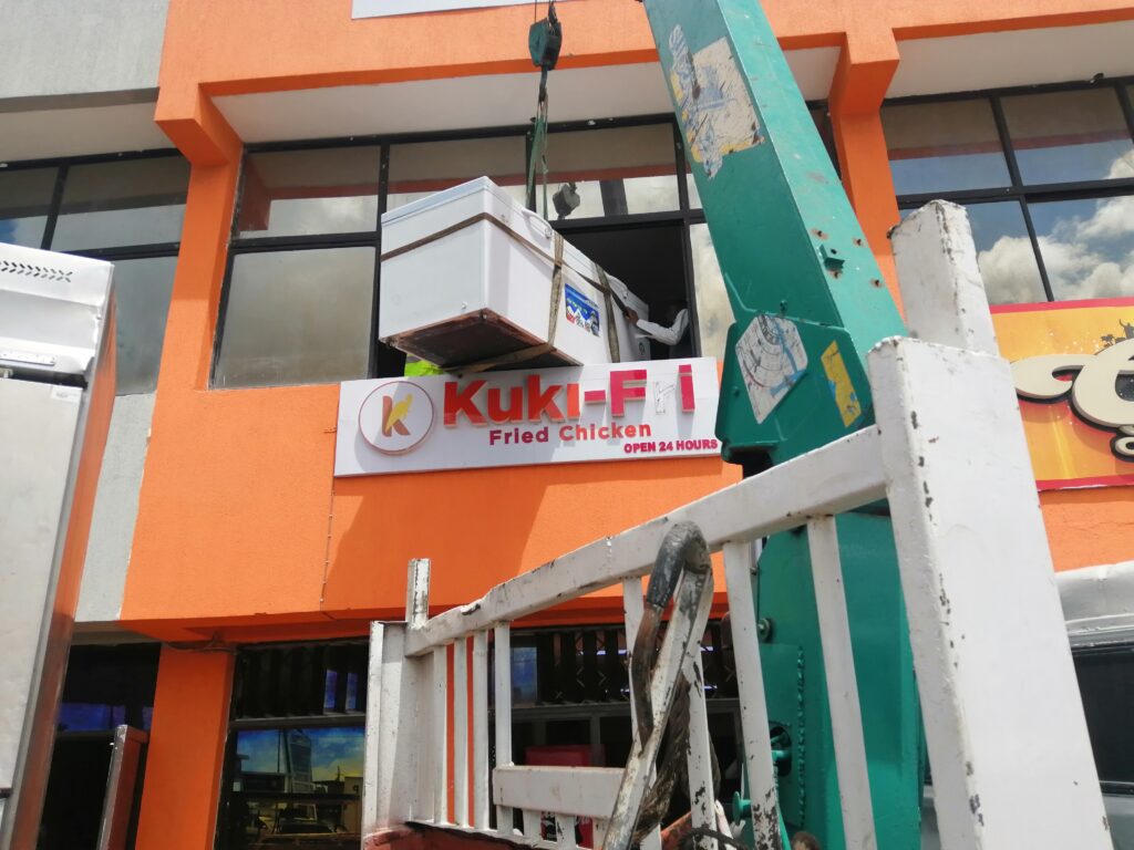 Hoisting of machinery